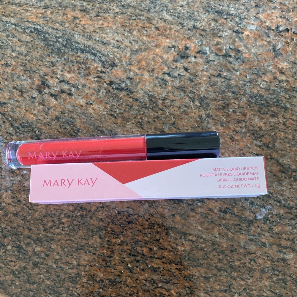 Mary Kay Matte Liquid Lipstick CLASSIC RED 3g 203248 New In Box